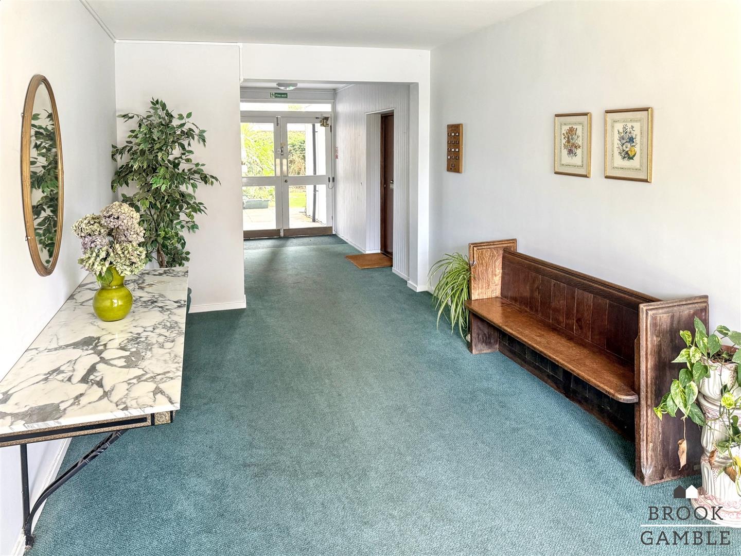 3 Bedroom Flat. Granville Road in Eastbourne,  11